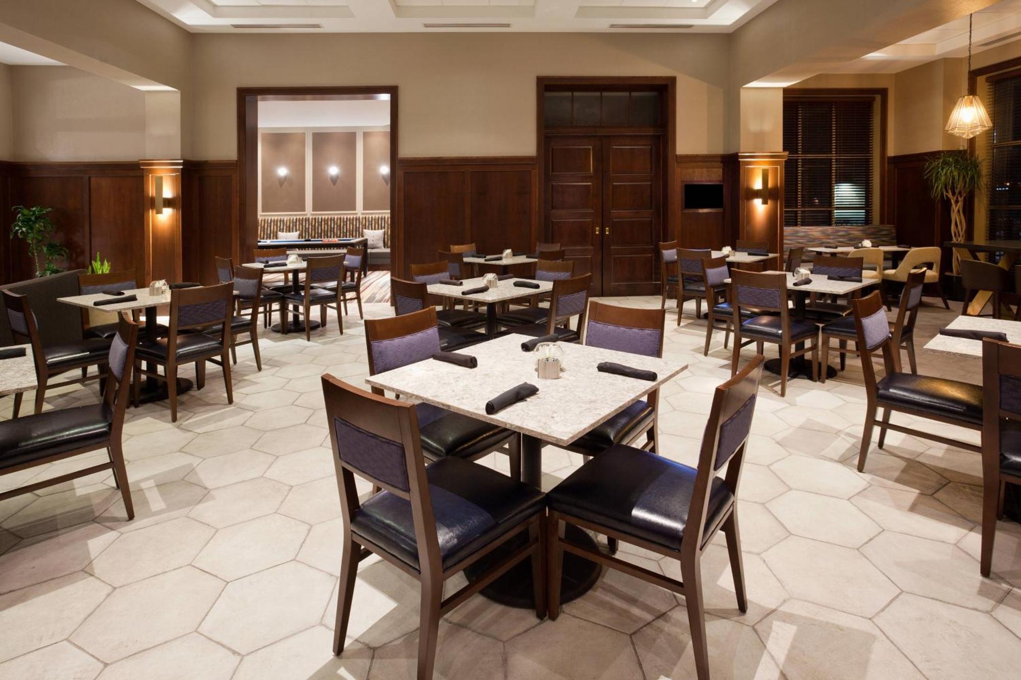 Sheraton St Paul Woodbury Hotel Buitenkant foto